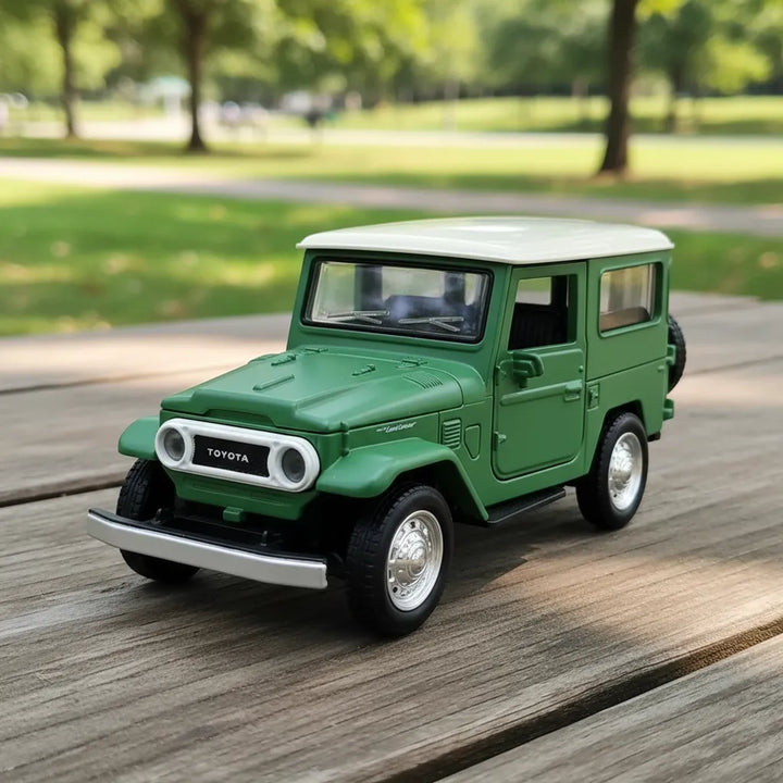 Carro Escala Toyota Land Cruiser Fj40 Original