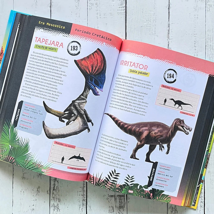 Libro Ilustrado Dinosaurios y Animales Prehistóricos Para Niños