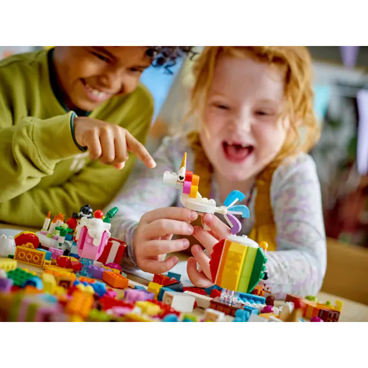 Lego Armatodo Caja Fiesta 900 Piezas Para Niños