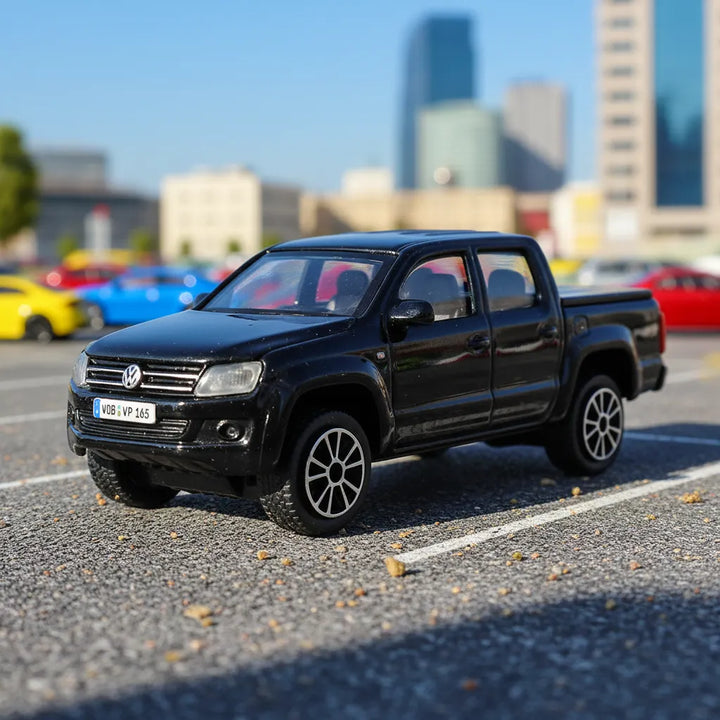 Carro A Escala 1:36  Bburago Vokswagen Amarok Negro