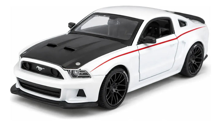 Carro Colección  A escala 1/24 Se 2014 Ford Mustang Street
