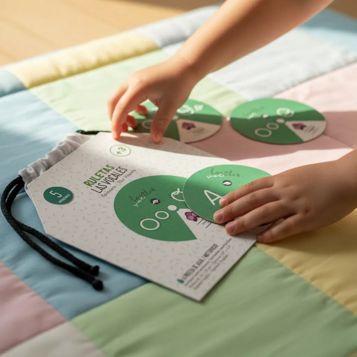 Juego Didáctico Ruletas Para Aprender Vocales Para Niños