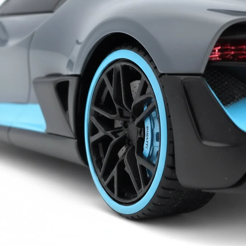Carro a Escala Bugatti Divo luces y sonido