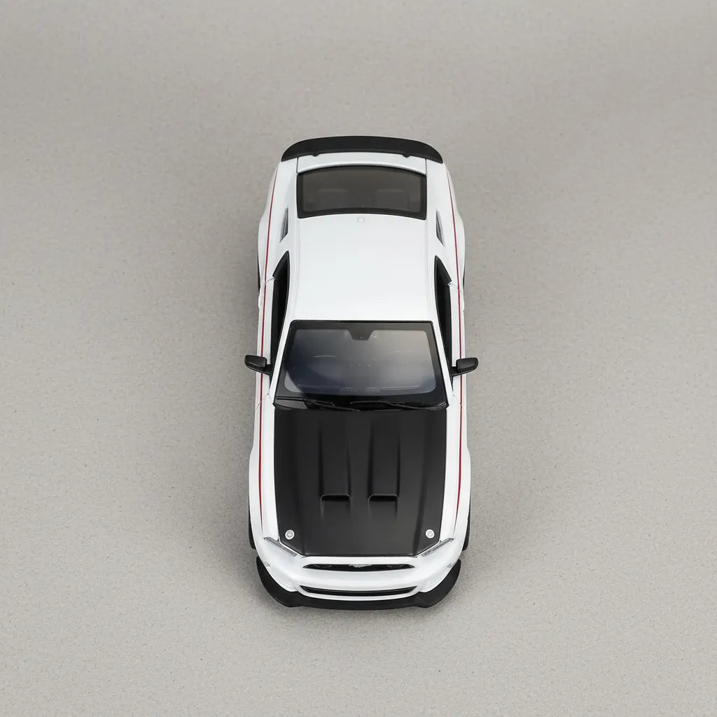 Carro Colección  A escala 1/24 Se 2014 Ford Mustang Street