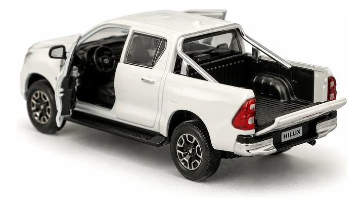 Carro De Colección Escala1:24 Se Toyota Hilux Blanco