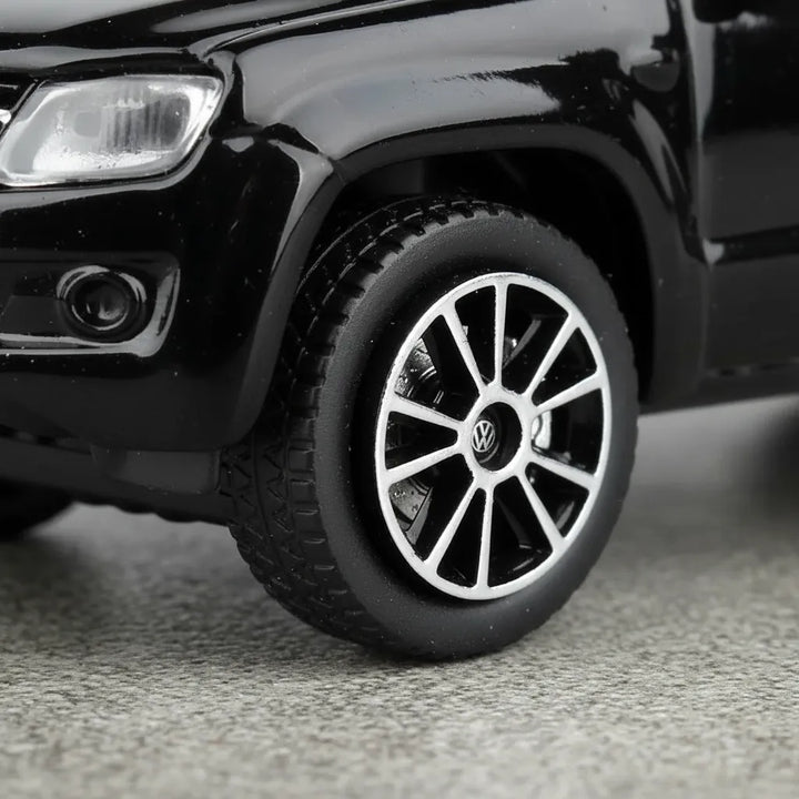 Carro A Escala 1:36  Bburago Vokswagen Amarok Negro