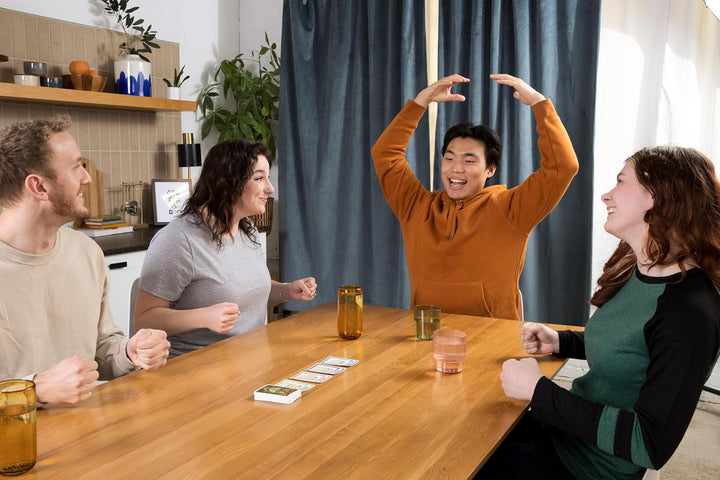 Juego De Mesa Cartas Coyote Estrategia Para Niños Familia