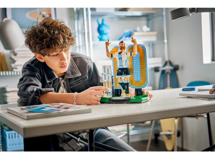 Lego Leyendas Del Futbol Liones Messi 958 Piezas