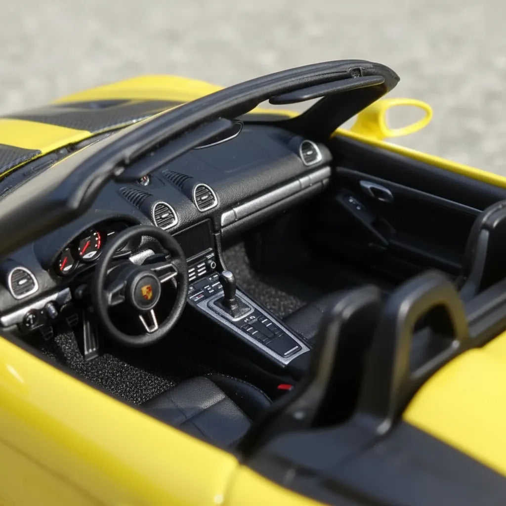 Carro A Escala Bburago 1:45 Porshe 718 Spyder Rs Amarillo