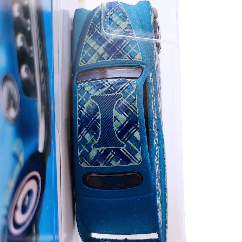 Juguete carro Hot Wheels Original Purple Passion