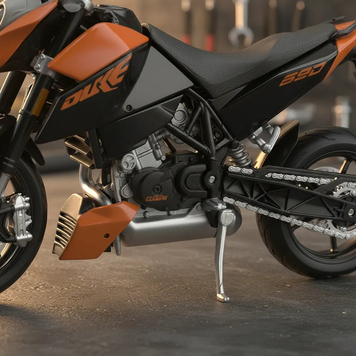 Moto De Colección 1/18 Ktm Duke 690 Maisto