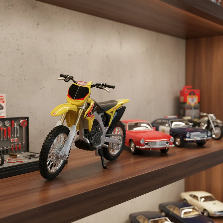 Moto Suzuki Rmz 450 1/18 Die Cast Bburago