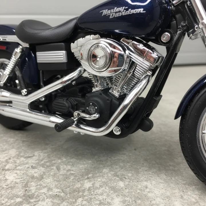 Moto Harley 1:12 FXDBI Dyna Street Bob