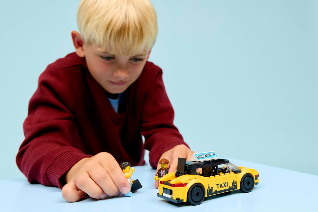 Juego De Construcción Taxi Amarillo 122 Piezas Lego Original