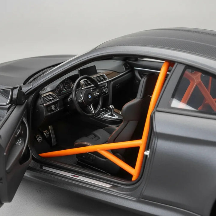 Carro Coleccionable Armable  1/24 Maisto Bmw M4 Gts Gris