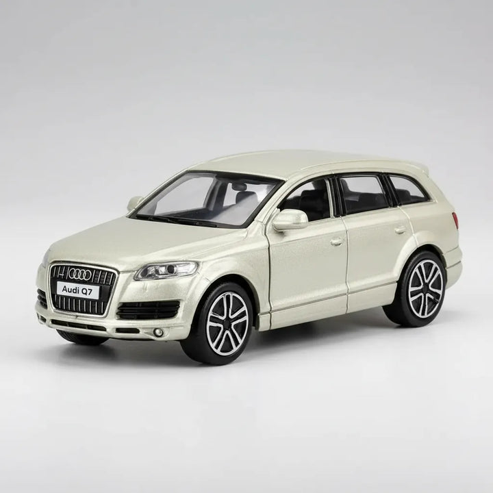 Carro Coleccionable A Escala 1/43  Audi Q7 Blanco Para Niños