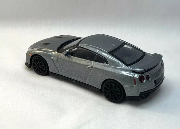 Carro Coleccionable Bburago A Escala 1:43 Nissan Gt-r Gris