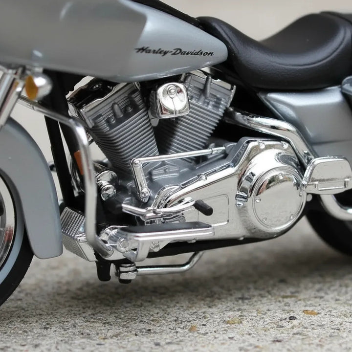 Moto A Escala Harley-davidson 2002 FLTR Road Glide Niños