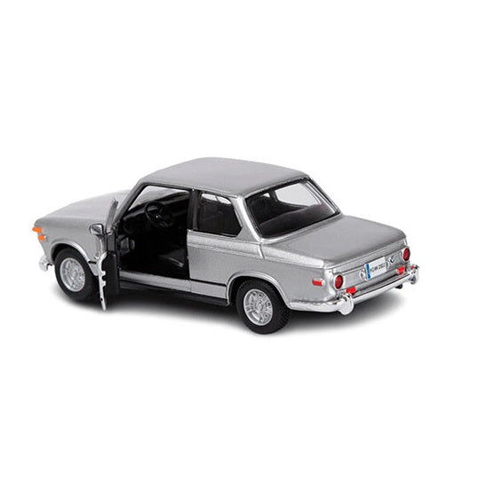 Carro Coleccionable A Escala 1:32 Bmw 2002 Tii 1972 Plateado