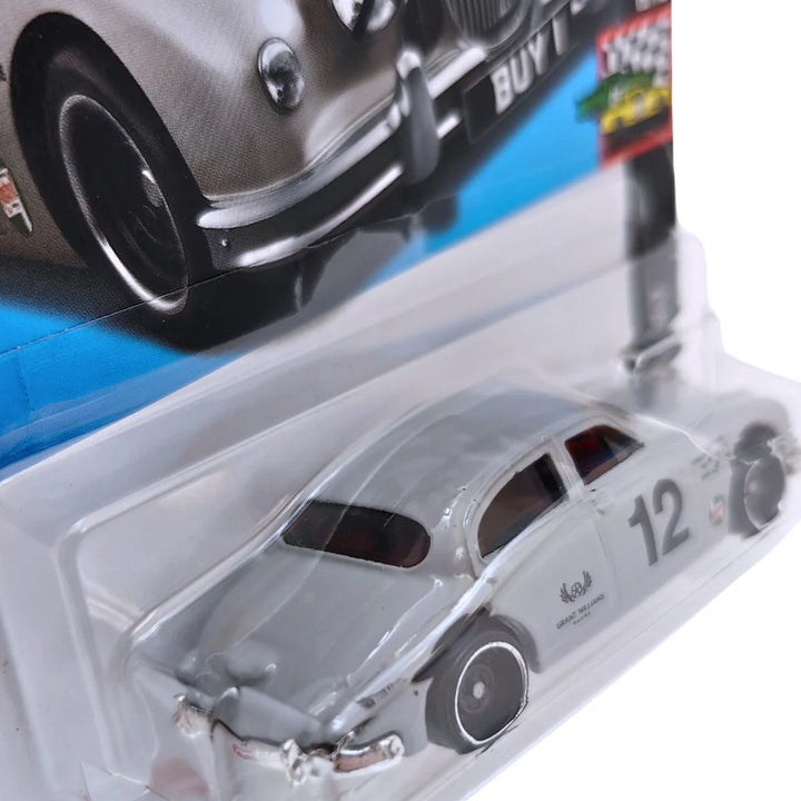 Juguete carro Hot Wheels Original Jaguar MK1