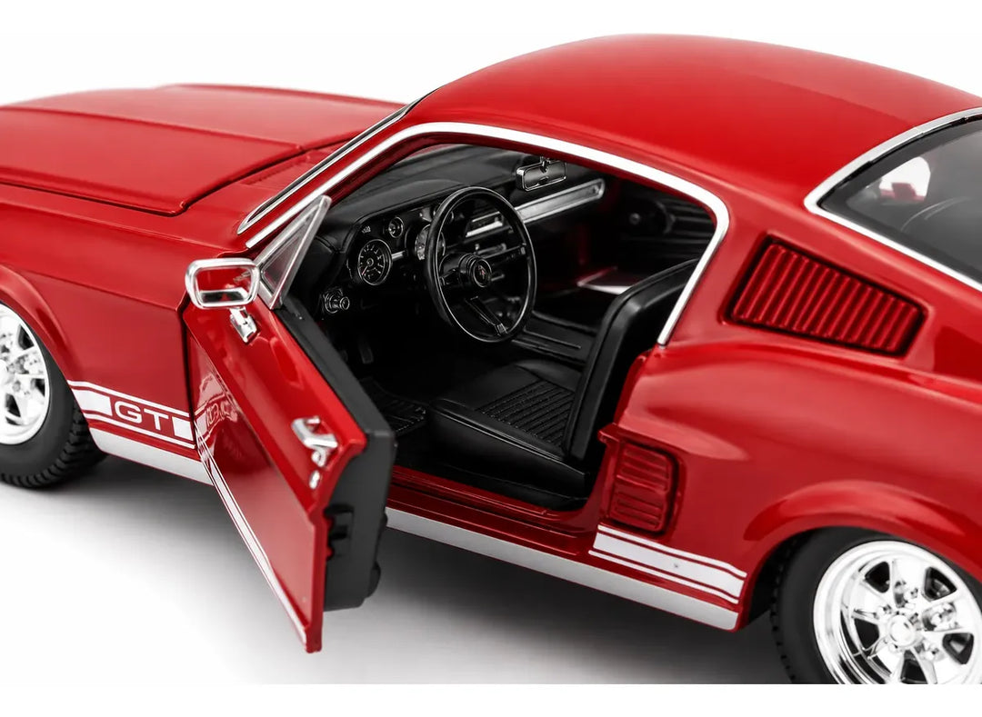 Carro Coleccionable Escala 1:24 Se 1967 Ford Mustang Gt Rojo