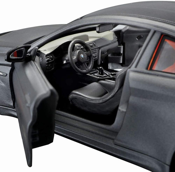 Carro Coleccionable Armable  1/24 Maisto Bmw M4 Gts Gris