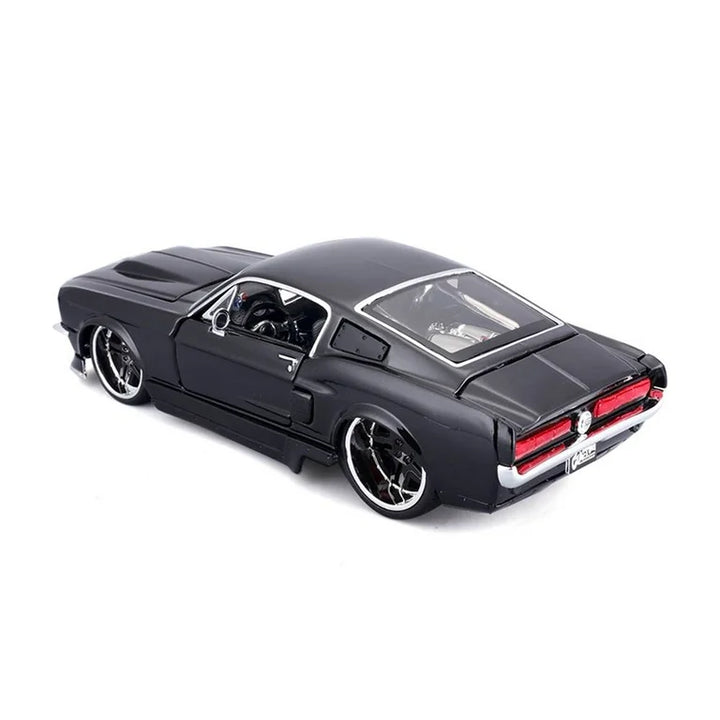 Carro Armable Escala 1/24 Ford Maisto Mustang Gt 1967 Negro