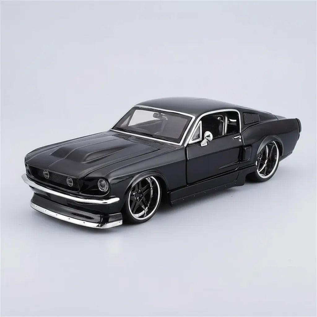 Carro Armable Escala 1/24 Ford Maisto Mustang Gt 1967 Negro
