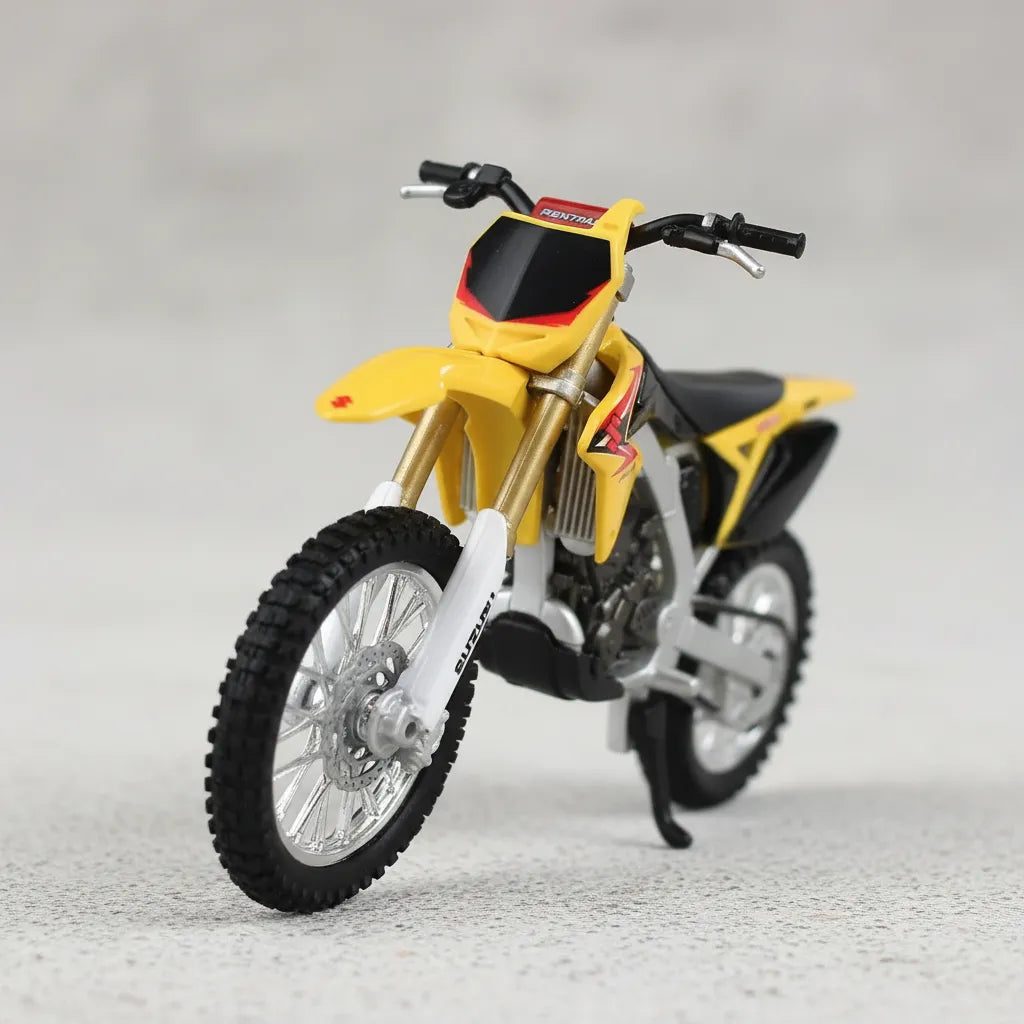Moto Suzuki Rmz 450 1/18 Die Cast Bburago