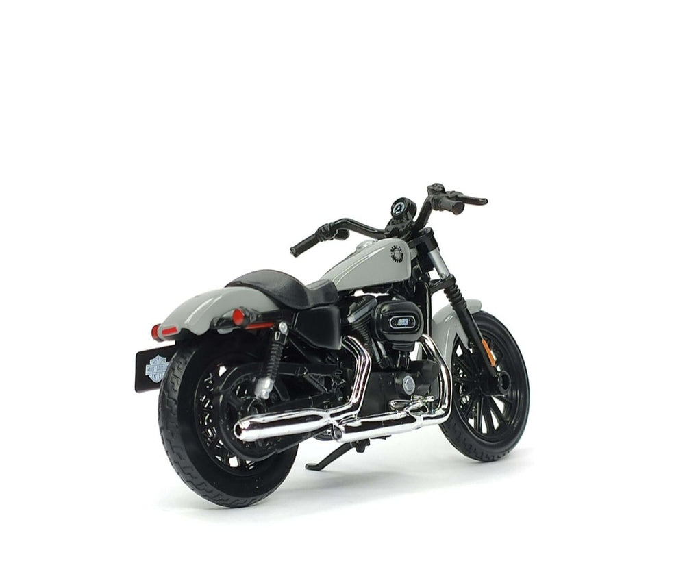 Moto A Escala Harley 1:18 Sportster Iron 883