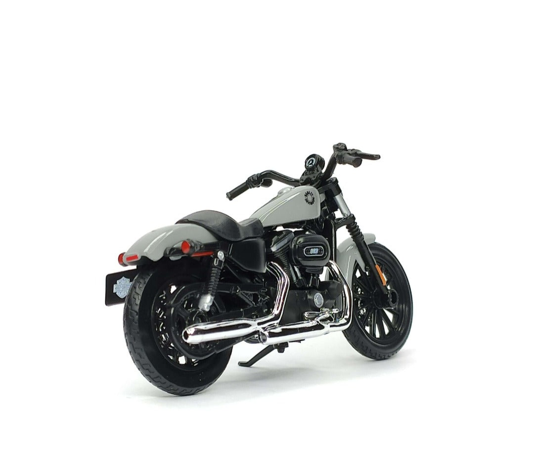 Moto A Escala Harley 1:18 Sportster Iron 883