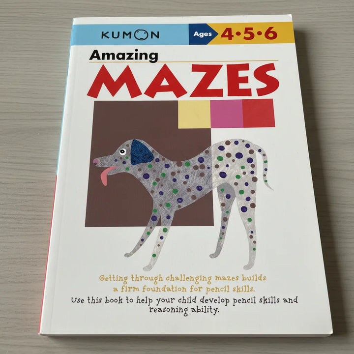 Libro didáctico Kumon Amazing Mazes para niños