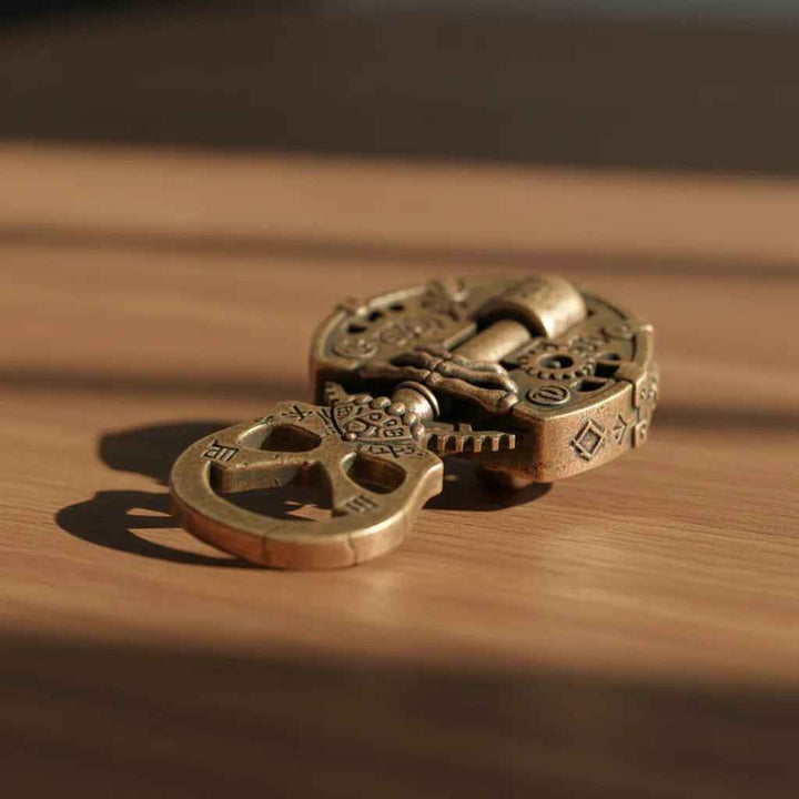 Juego De Mesa Exit La Casa De Los Enigmas Escape Room