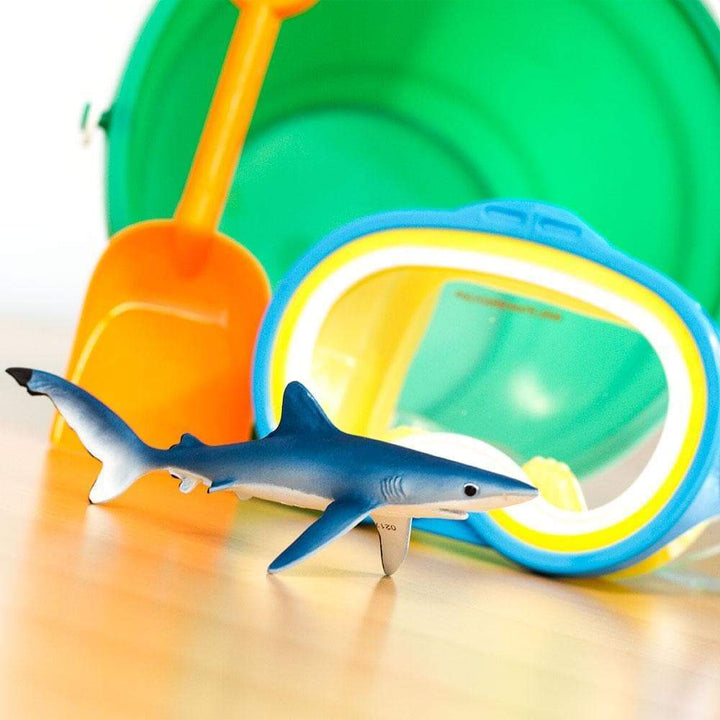 Figura Animales Tiburon Azul Pintado a Mano
