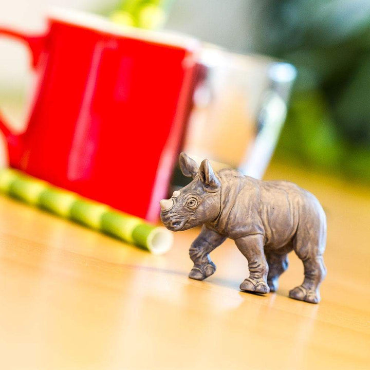 Figura Animales Rinoceronte Bebe Pintado a Mano