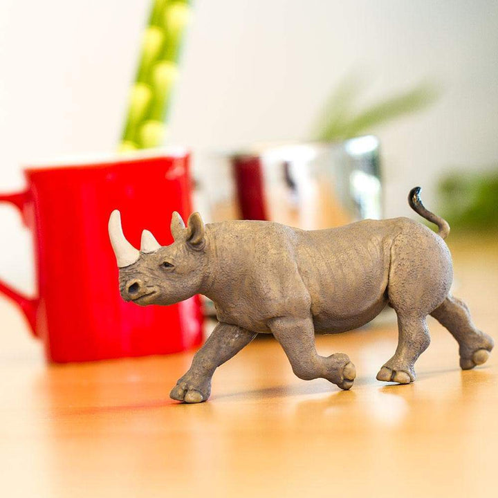 Figura Animales Rinoceronte Negro Pintado a Mano