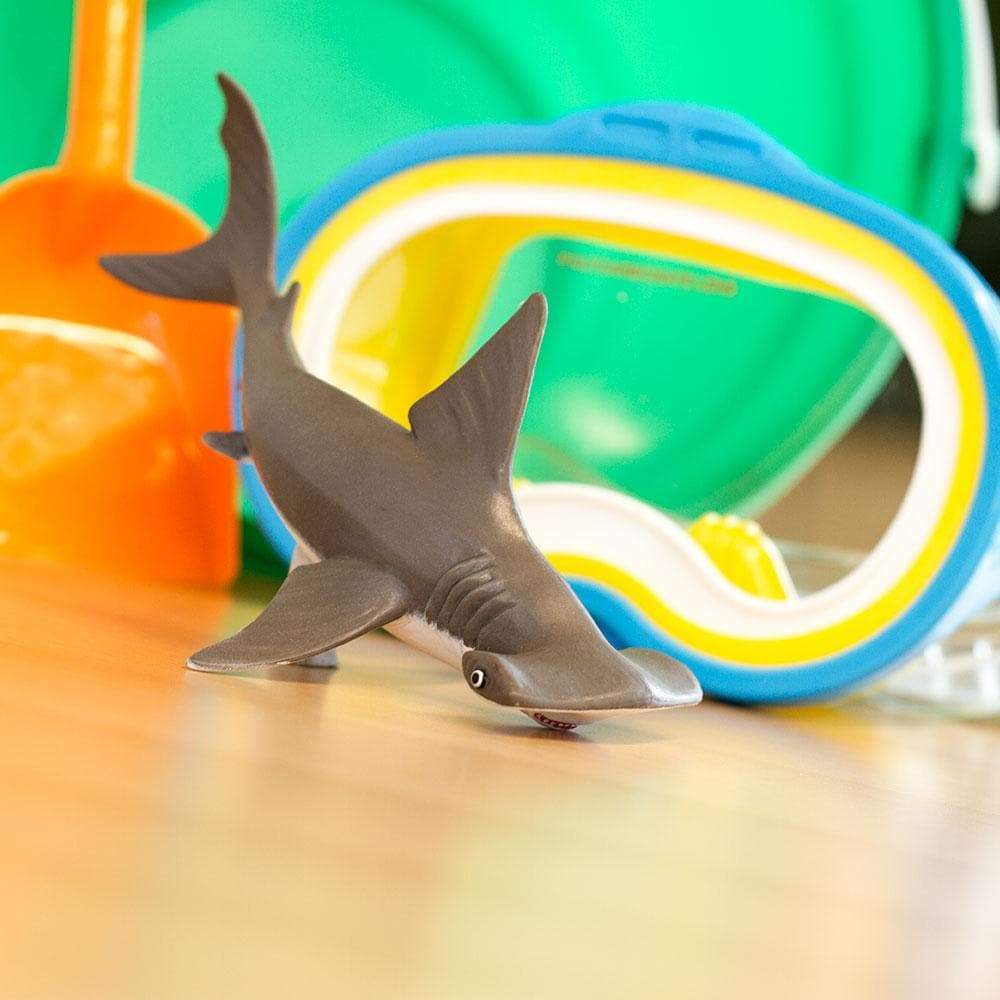 Figura Animales Tiburon Martillo Pintado a Mano