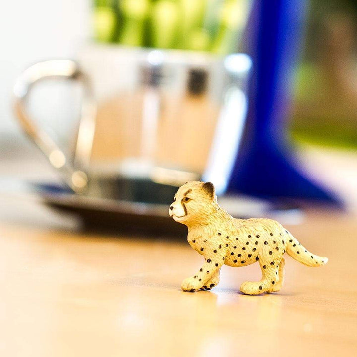 Figura Animales Guepardo Bebe Pintado a Mano