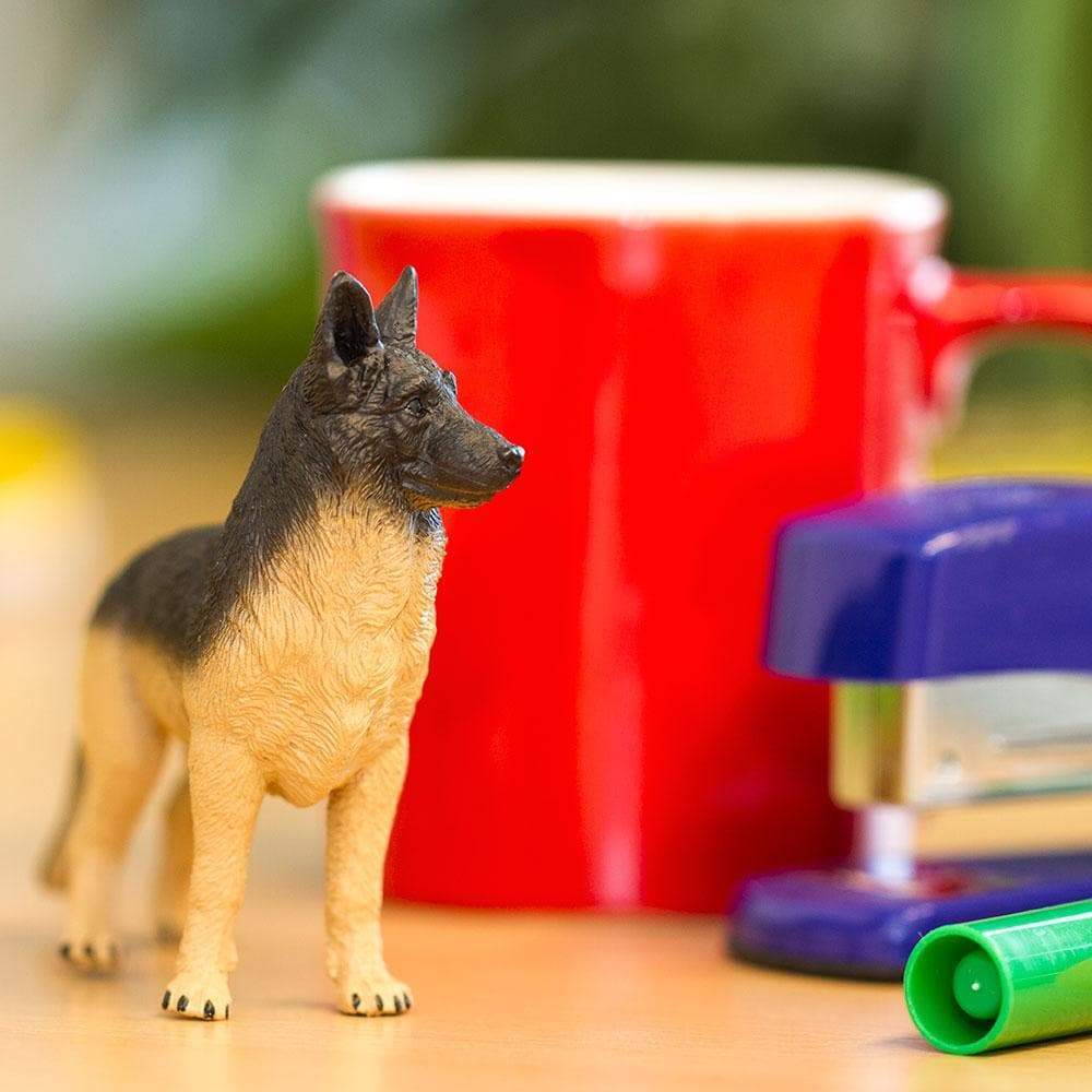 Figura Animales Pastor Aleman Pintado a Mano