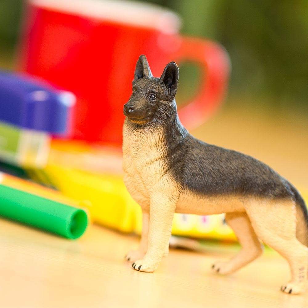 Figura Animales Pastor Aleman Pintado a Mano