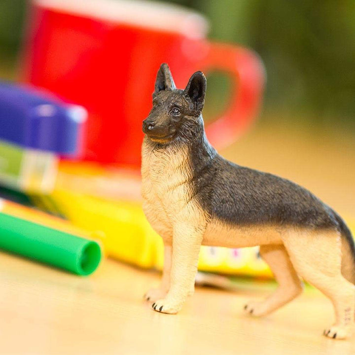 Figura Animales Pastor Aleman Pintado a Mano