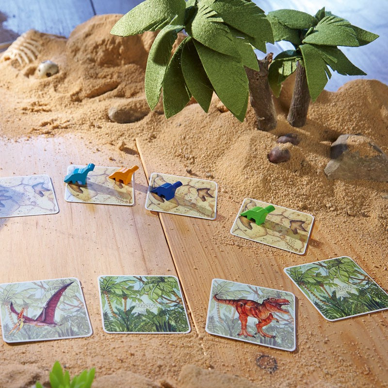 Juego De Memoria En Búsqueda De Los Dinosaurios