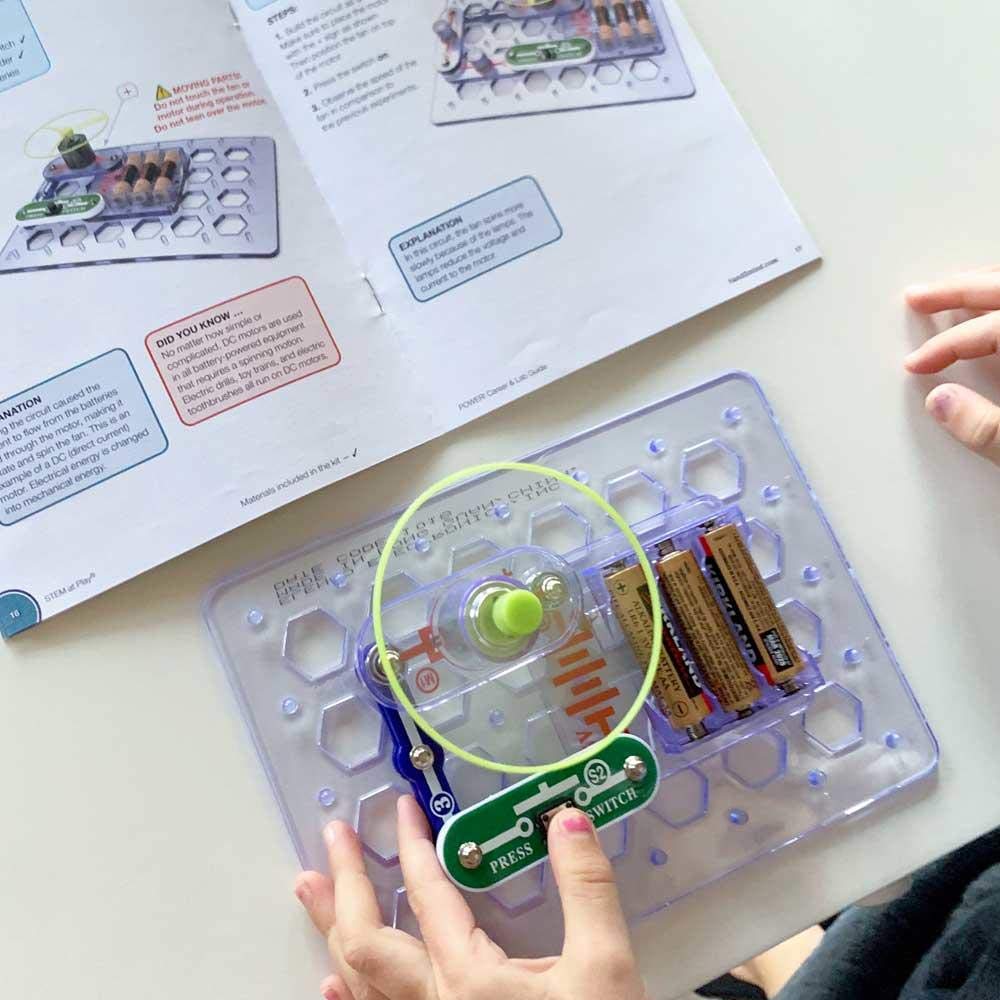 Experimento STEM Construccion Circuitos Electricos