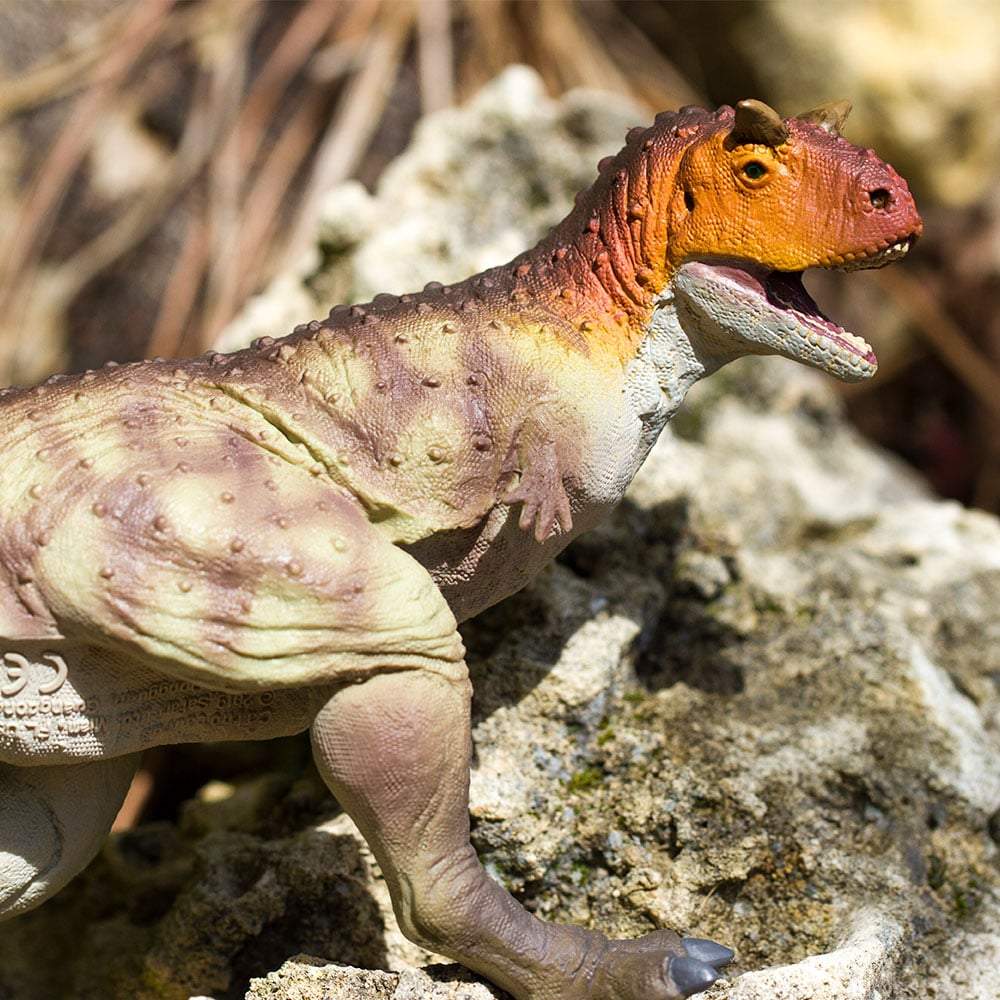 Figura Dinosaurio Carnotauro Pintado a Mano