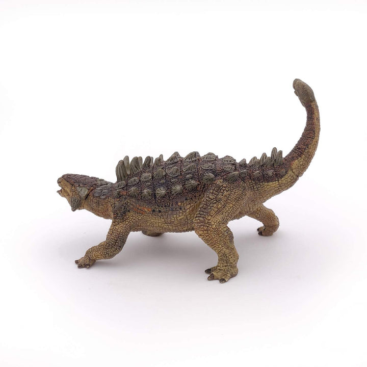 Dinosaurio Ankylosaurus Pintado a Mano
