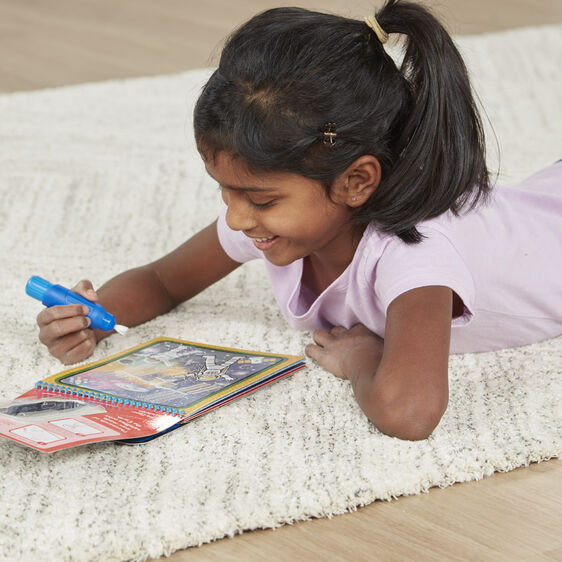 Libro para Pintar con Agua Espacio