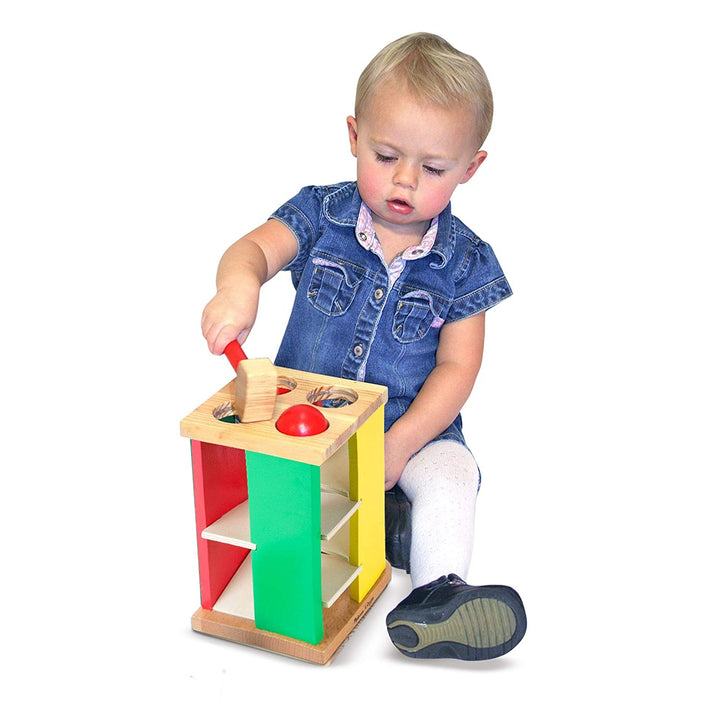 Torre con Pelotas en Madera para Martillar