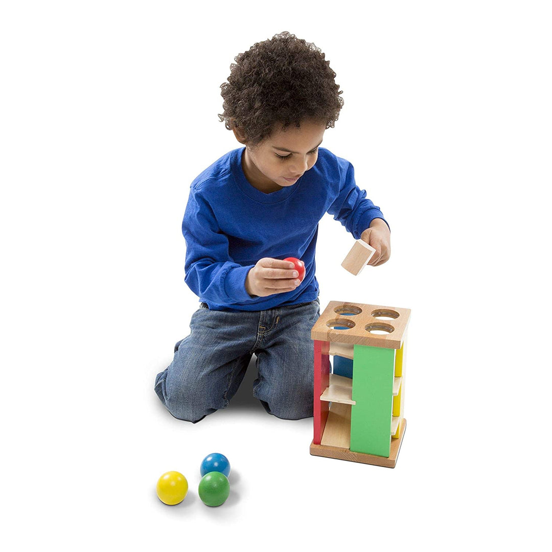 Torre con Pelotas en Madera para Martillar