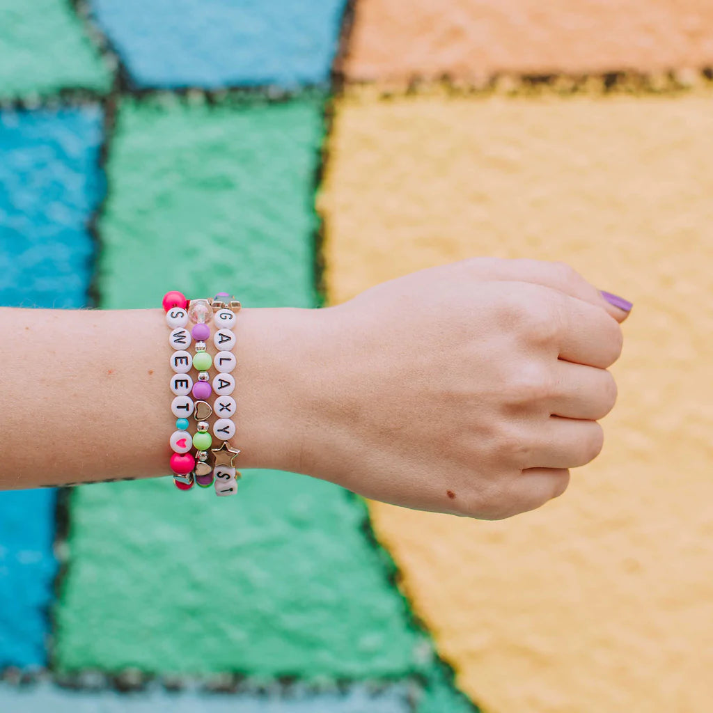 Fabrica De Pulseras y Manillas Alfabeto