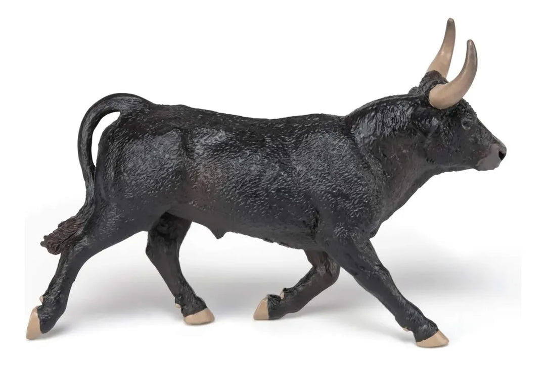 Figura Coleccionable Toro De Camargo Papo Pintado A Mano